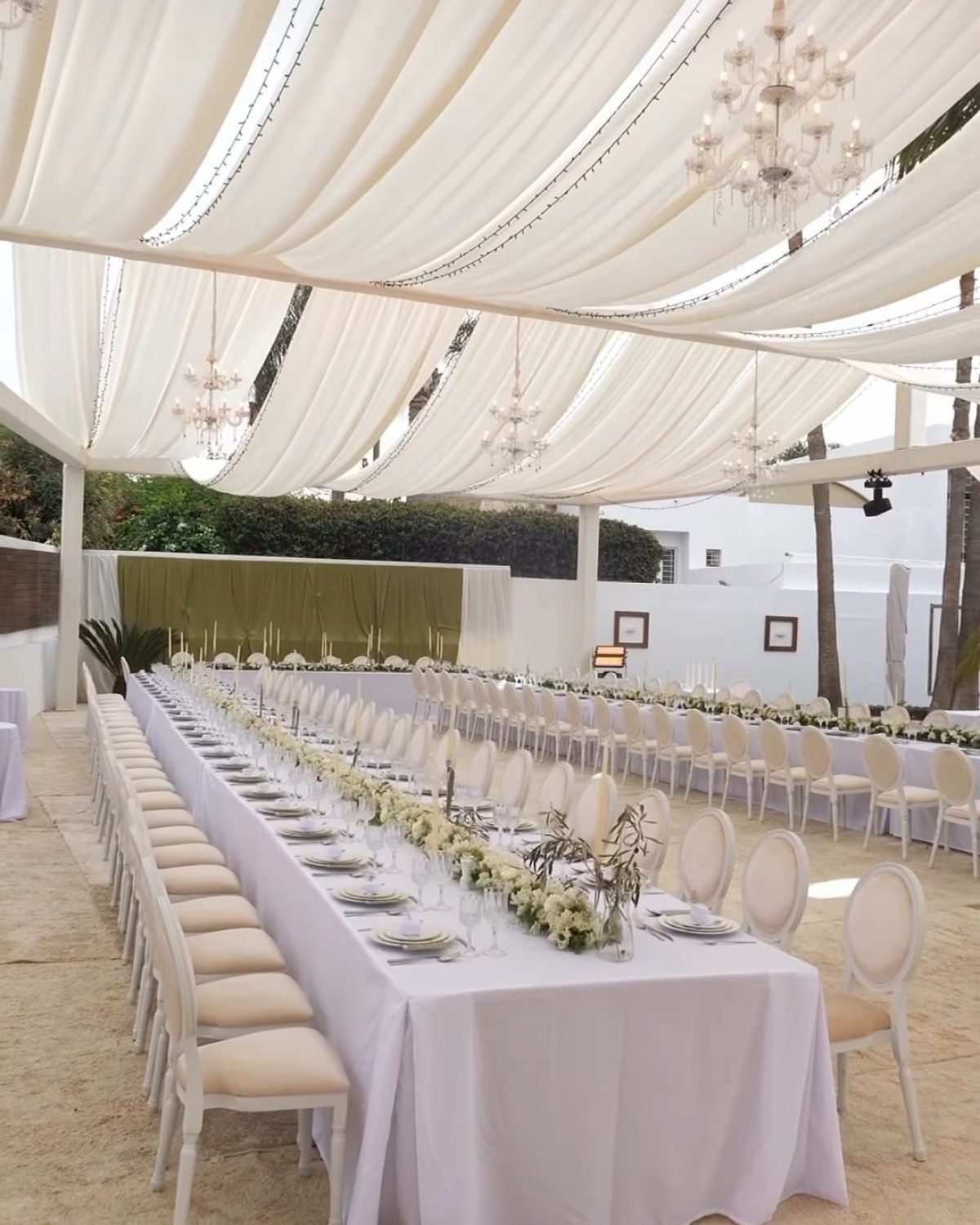 celebrating-wedding-room